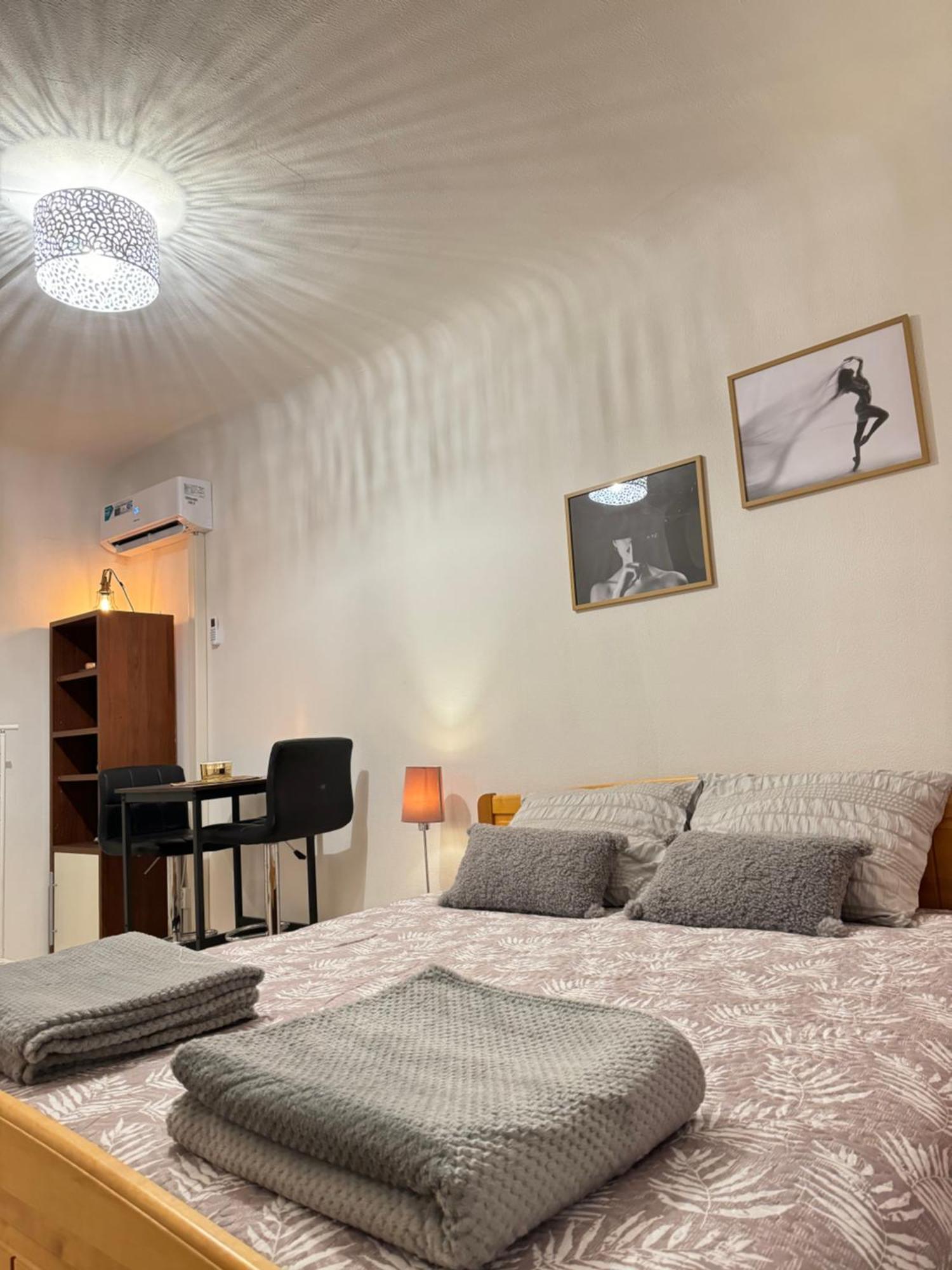 Peaceful 2 Room 50M2 Centric 10 Min To Old Town Ac Riga Dış mekan fotoğraf